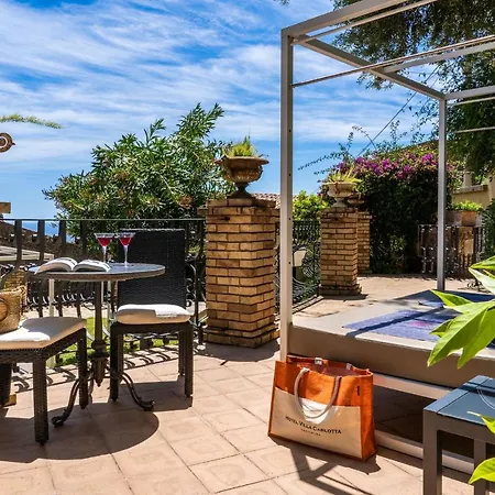 Hotel Carlotta 4*