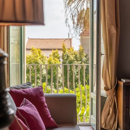 Carlotta Hotel