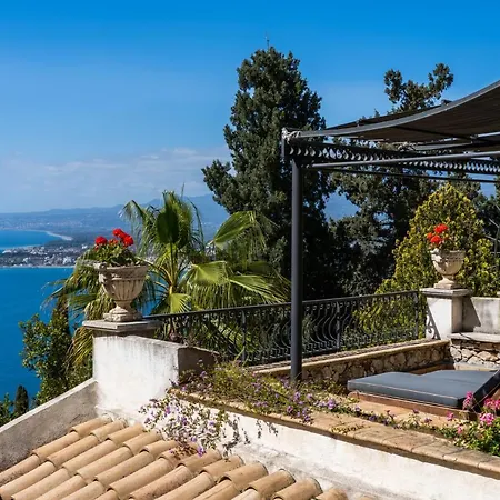 Hotell Carlotta Taormina
